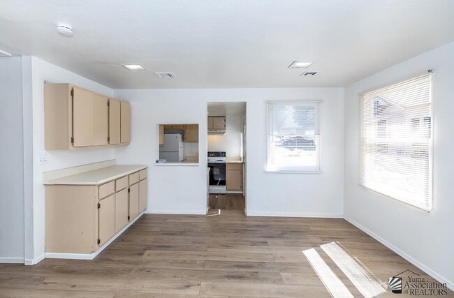 Photo - 236 S 3rd Ave
