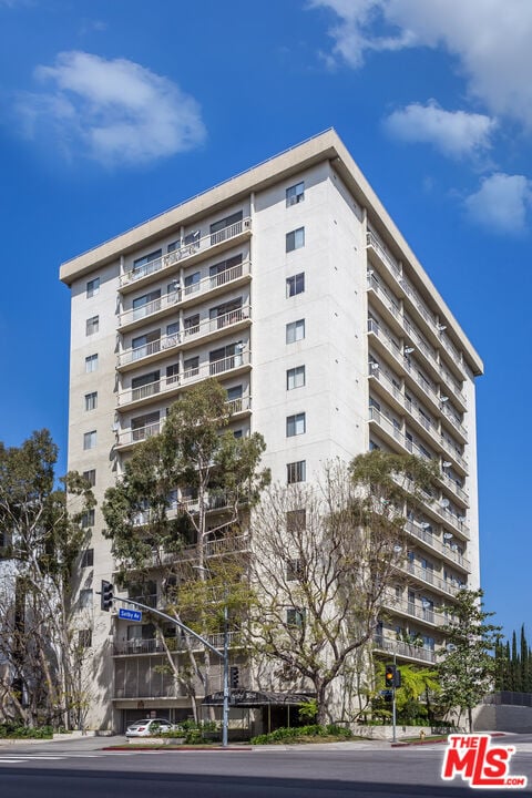 Building Photo - 10751 Wilshire Blvd Unit PH 6