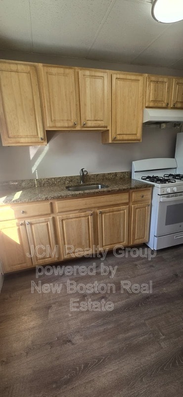 Building Photo - 52 Blue Hill Ave Unit 2 / 2nd Floor