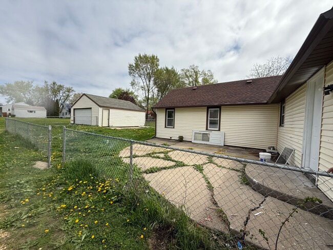 Photo - 4425 Kennett Ave