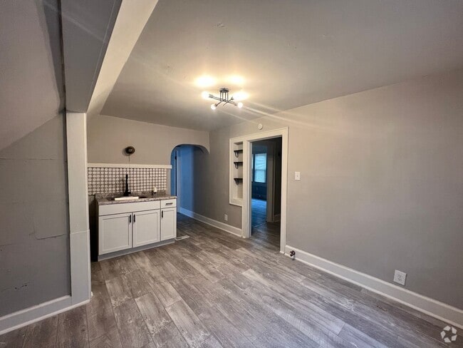 Building Photo - 2484 W Chambers St Unit 2484A W Chambers St (upper) Rental