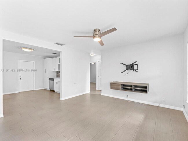 Photo - 1432 NE 5th Ave Unidad 1