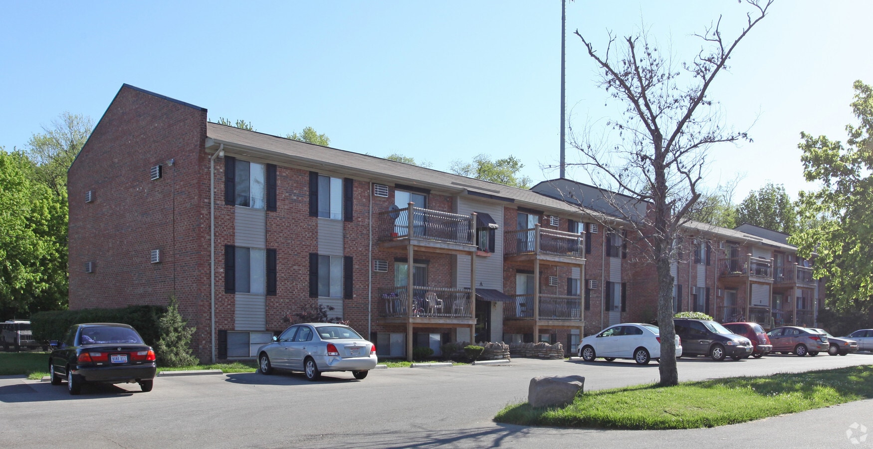 Photo - Eastgate Pines Apartments