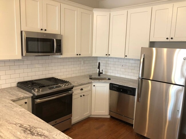 Photo - 12 Chel Unit 12 Chelsea #2