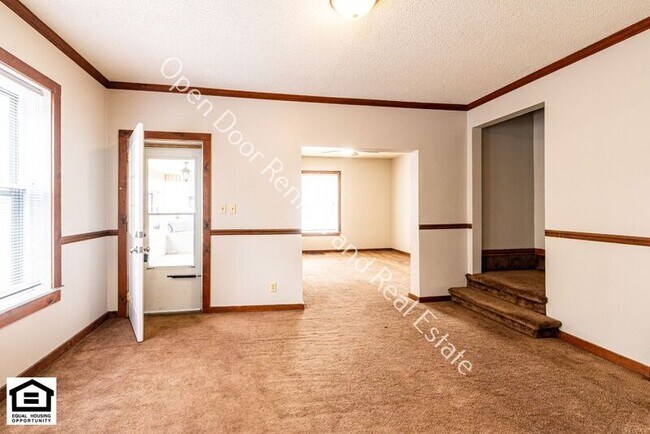 Photo - 112 W 2nd St