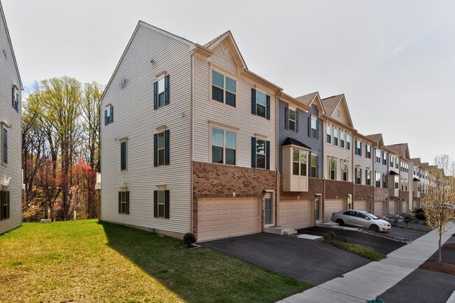 Photo - 19753 Grn Vlg Dr