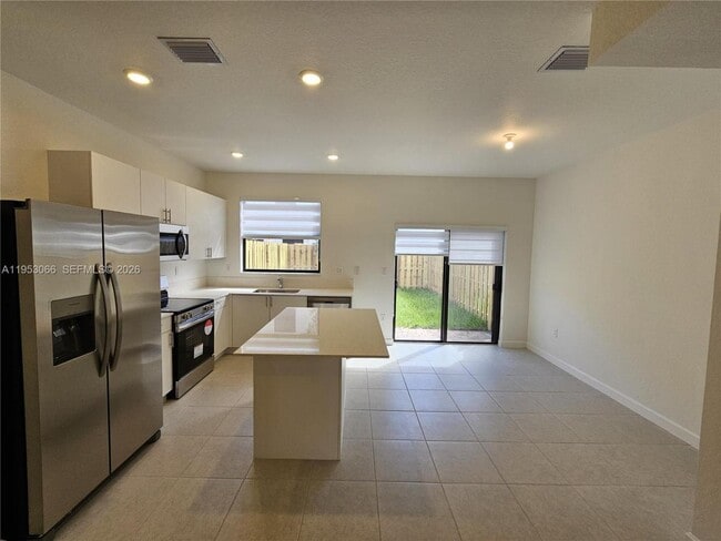 Photo - 23259 SW 128th Ave