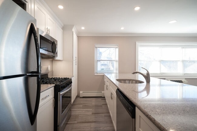 Photo - Hickory Manor: In-Unit Washer & Dryer, Heat, Water & Gas Included, Fitness Center, Sauna, and Bar...