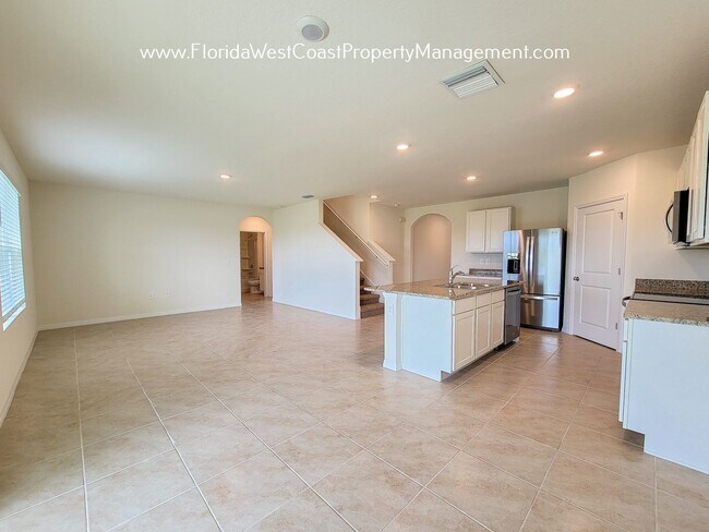 Photo - 5 BEDROOM- 3 BATH PLUS FLEX SPACE! OUTSTANDING SOLERA LAKEWOOD RANCH!