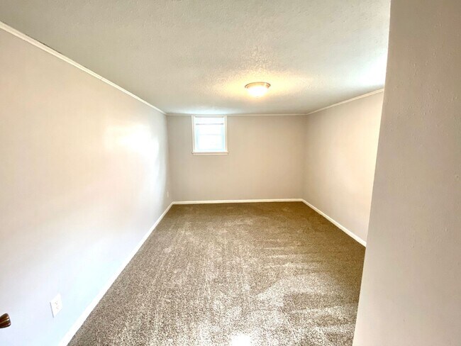 Photo - 1413-12 Unit LOWER