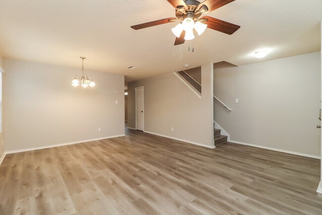 Photo - 3951 Fox Run Dr