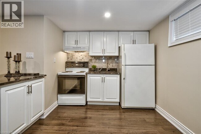 Photo - 126 W 26th St