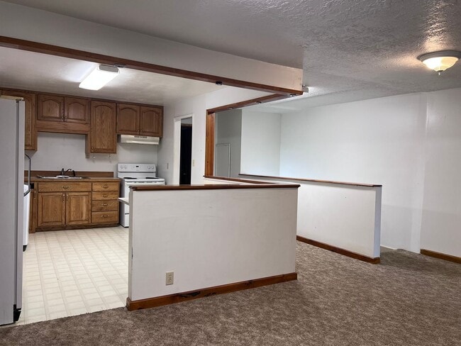 OWN485 - OWN485 Apartment Unit 772-B S. MAIN ST