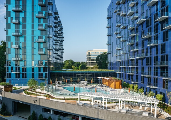 Building Photo - Exo Rental