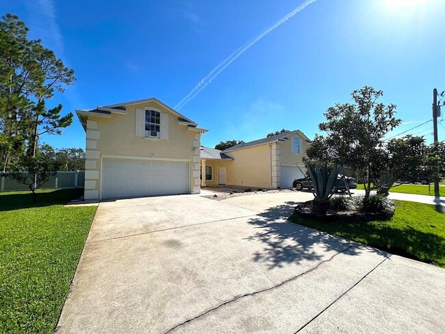 Photo - 20 Regis Ln
