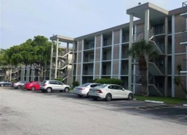 Building Photo - 3001 NW 48th Ave Unit 244