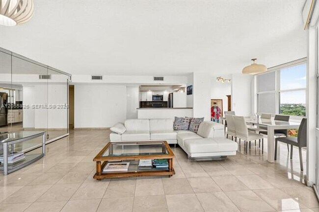Photo - 1901 Brickell Ave
