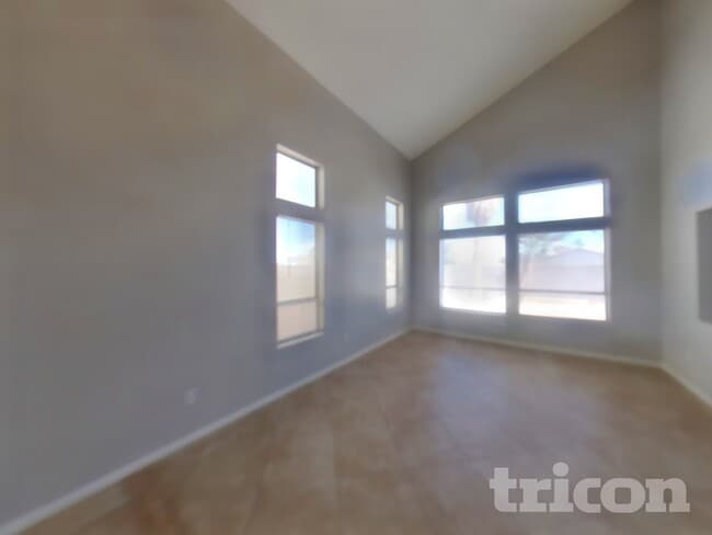 Photo - 2188 Alisa Maria Way