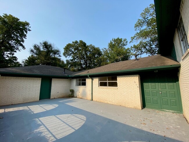 Photo - 410 Cordell St