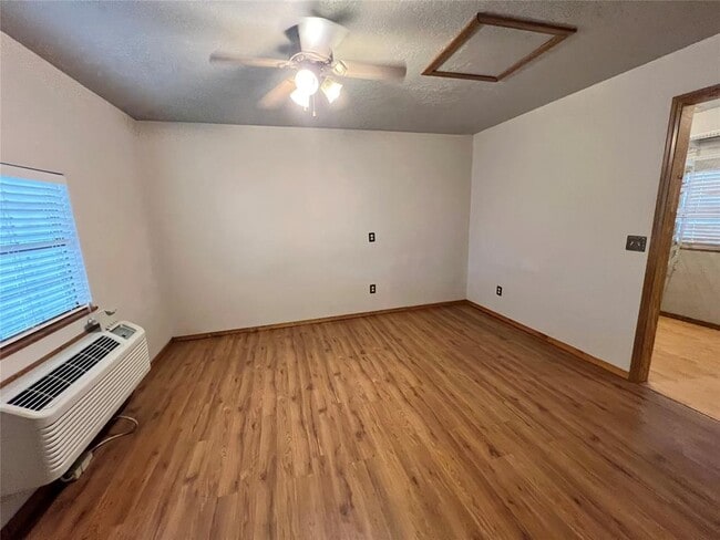 Photo - 714 N 5th St