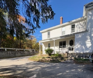 Building Photo - 891 Mammoth Rd Unit A