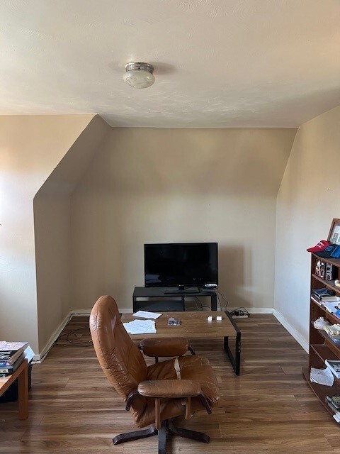 Building Photo - 900 Savannah Ave Unit Third Floor