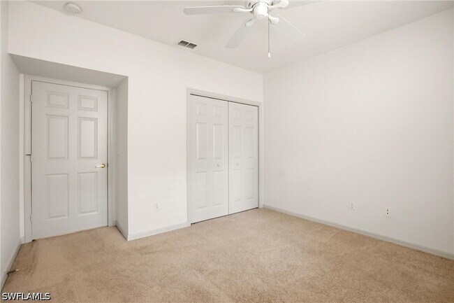Photo - 3431 Pointe Creek Ct Unidad 102