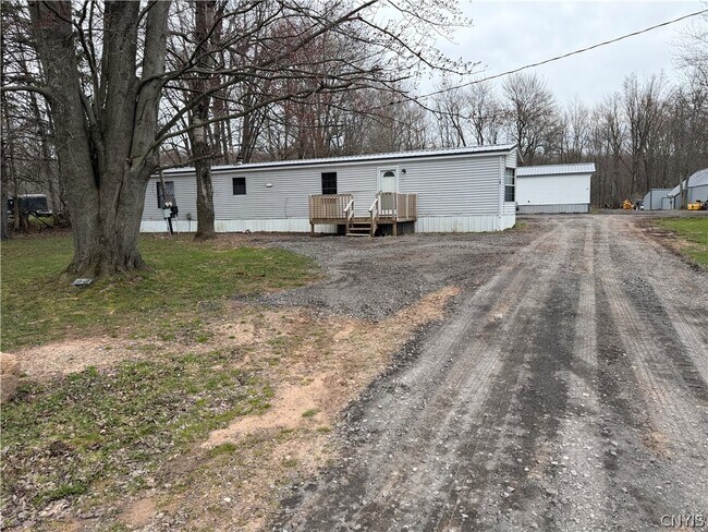 Photo - 15 Oswego St