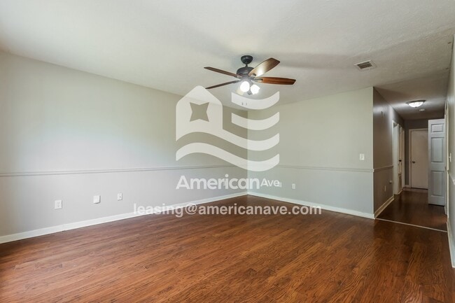 Photo - 1443 Cherrie Ave