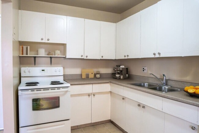 Photo - 555 River Ave Unit 973