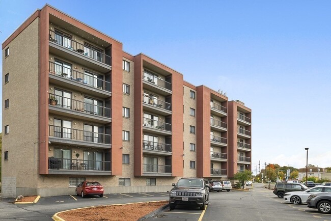 Photo - 292 Salem St Unidad 501 Rental