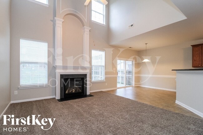 Photo - 2592 Viola Ct