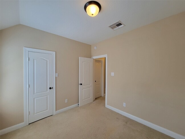 Building Photo - 50 W Montfair Blvd