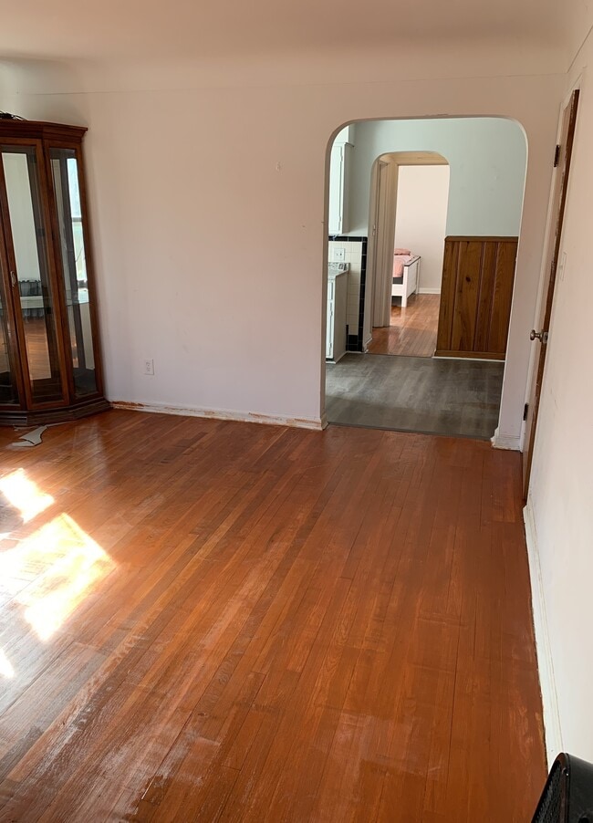 Photo - 3069 Glenmore Ave Unidad 3