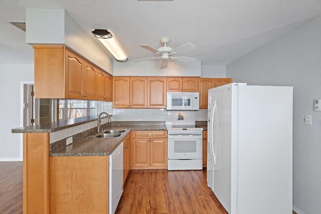 Photo - 510 34th Ave N