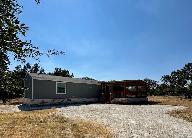 Photo - 960 Forest View Dr