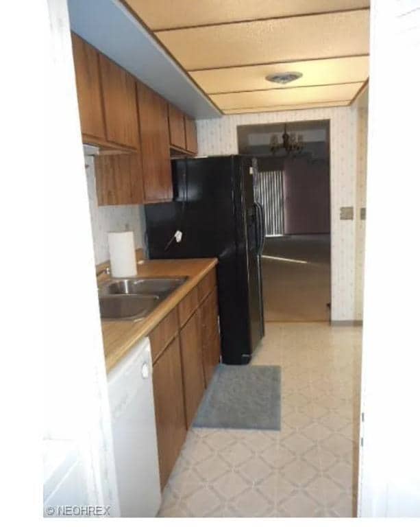 Photo - 227 Goodrich St