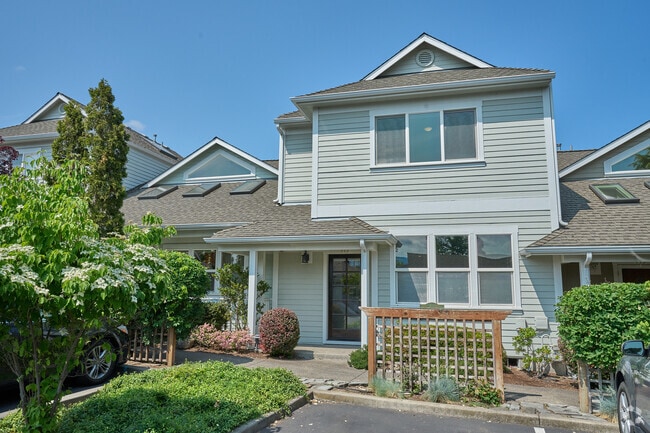 Building Photo - 973 B St Rental