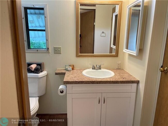 Photo - 3161 SW 53rd Ave