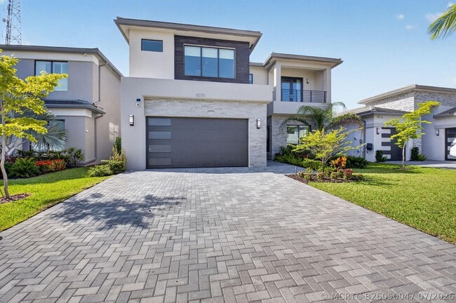 Photo - 8270 Essex Country Clb Dr