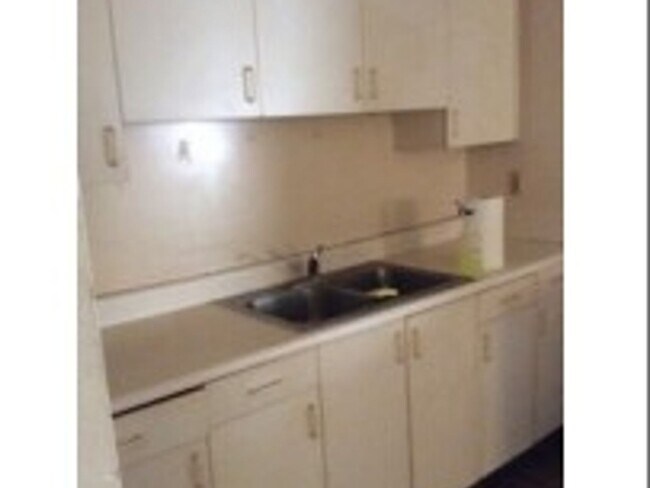 Photo - 2 Bedroom Single Family Home in Muncie