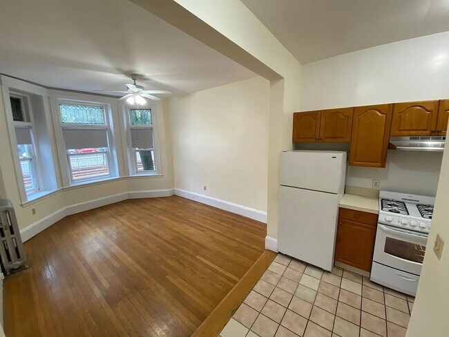 Building Photo - 23 Brighton Ave Rental