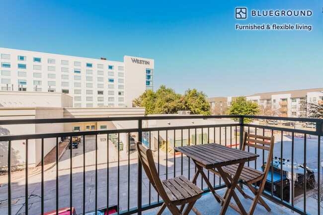 Photo - 3201 Esperanza Crossing Unidad FL2-ID297