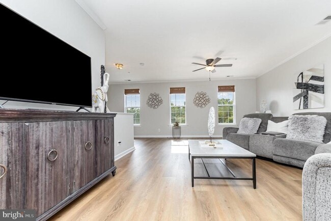 Photo - 1650 Mohegan Dr