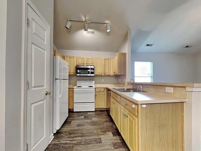 6837 Ciera Nichole Ct