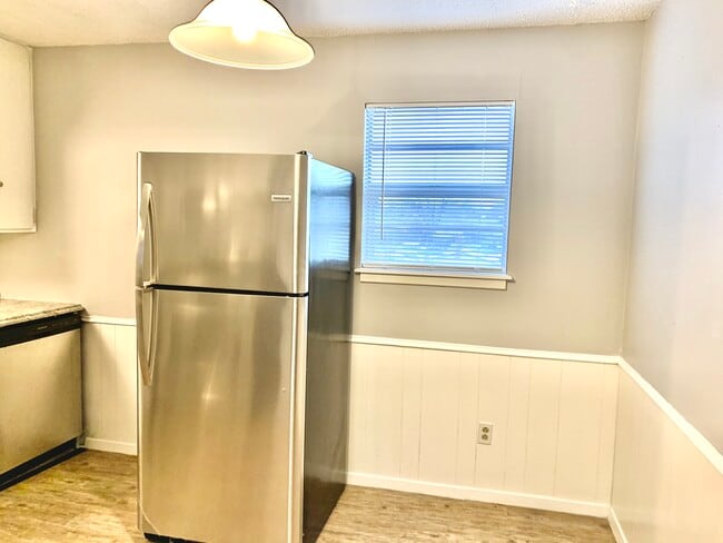 Photo - 7410 Quaker Ave