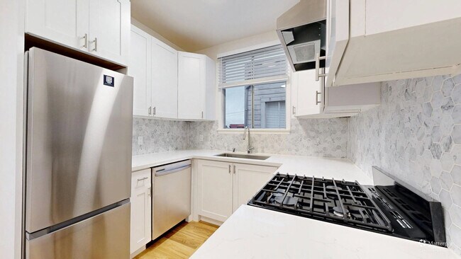 Photo - 90 Alhambra St Unit 401