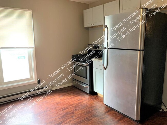 Photo - 487 Hawley St Unidad 2