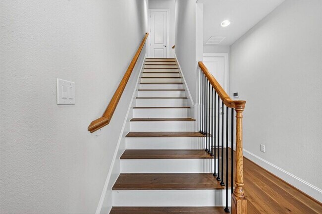 Photo - 815 Bringhurst St