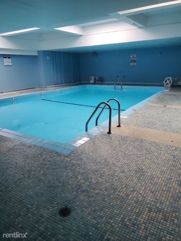 Photo - 3710 N Pine Grove Ave